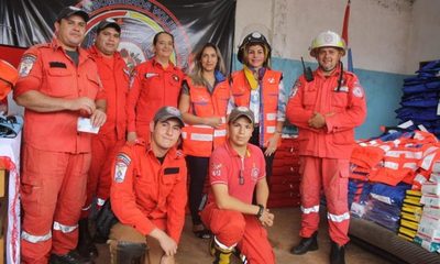 Entregan aporte a bomberos voluntarios de Ciudad Nueva