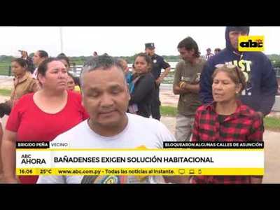 Bañadenses exigen solución habitacional - Tv - ABC Color