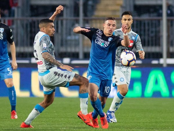 Napoli cae en Empoli y se queda a 18 puntos de Juventus