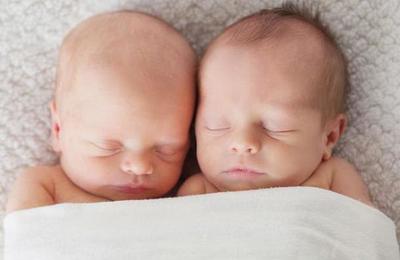 La explicación al caso de la mujer dio a luz a gemelos de distintos padres - C9N