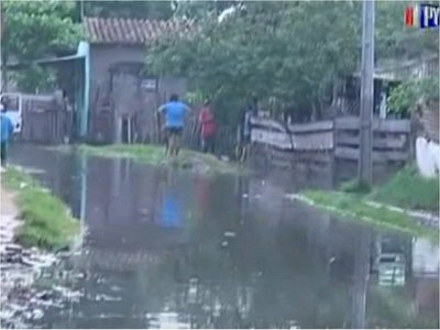 Hallan muerto a un hombre en zona inundada en Asunción