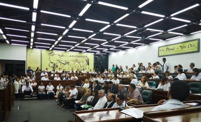 HOY / Diputados aprueban jubilación de médicos a los 55 años y con 25 años de aportes