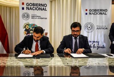 JÓVENES PRIVADOS DE LIBERTAD TENDRÁN BECAS DE ESTUDIO PARA SU REINSERCIÓN