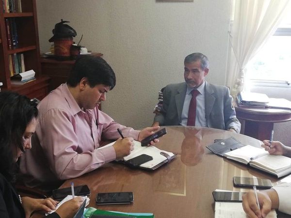 Enviarán al Congreso pedido de juicio político de ministros