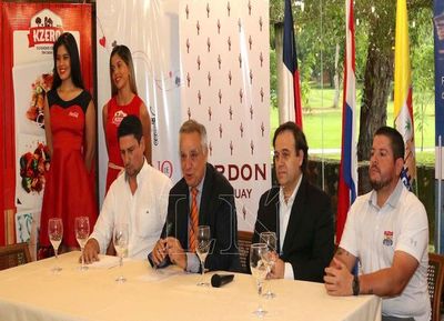 Golf benéfico en el AGC