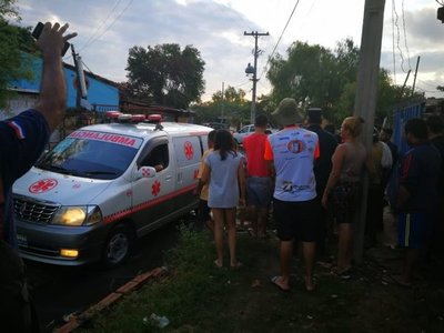 Hombre muere electrocutado en el barrio Santa Ana de Asunción - 730am - ABC Color
