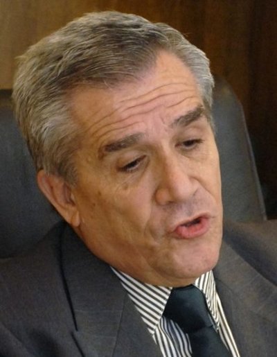 Nunca antes hubo falta de docentes como ahora, dice exministro del MEC - Edicion Impresa - ABC Color