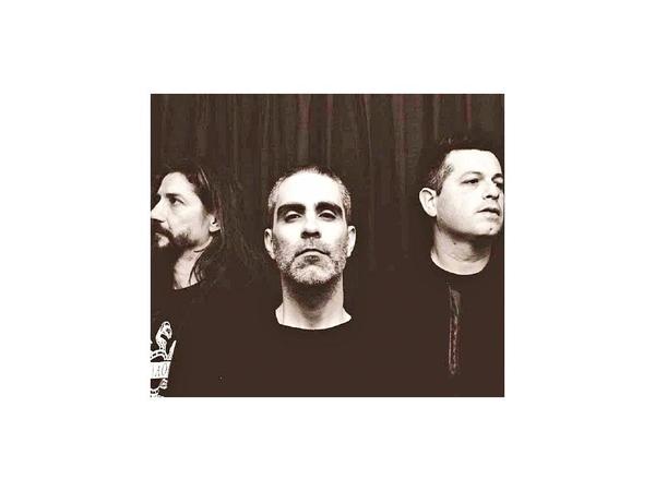 La banda nacional Sabaoth reaparece con un disco vinilo y muestra fotográfica