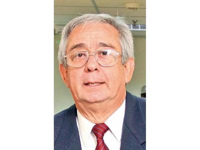 Torres Kirmser se retiró de   la carrera por  Rectorado UNA