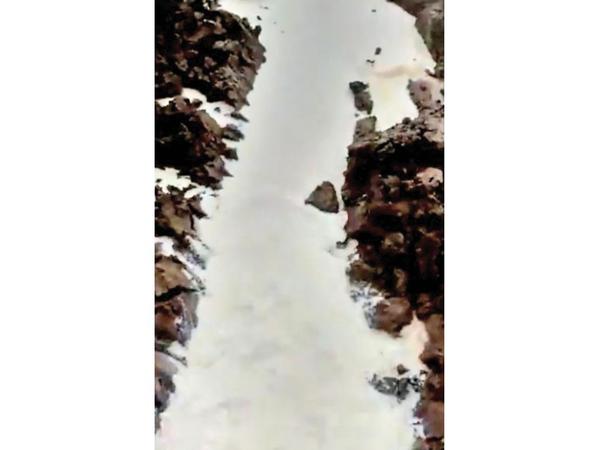 Chaco: Miles de litros de leche se pierden por pésimo camino