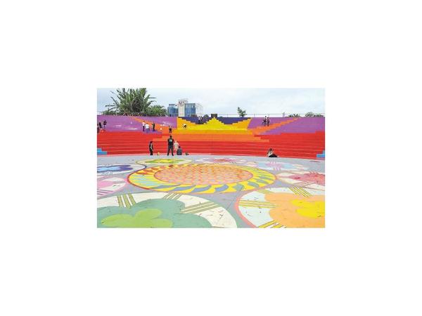CDE: Desconocidos dañan pintura del Anfiteatro del Lago