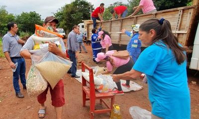 Secretaría de Emergencia Nacional destina víveres a afectados por temporales