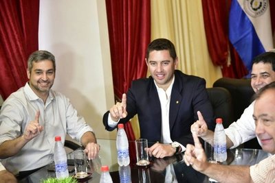 Alliana pedirá a colorados apoyar candidatura de Wilberto Cabañas