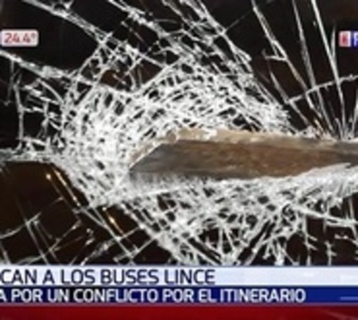 Chofer herido en los ojos y brazo tras ataque de vándalos - Paraguay.com