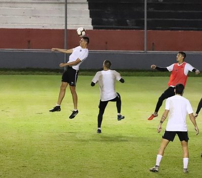 Libertad busca triunfar ante Rosario Central para mantenerse líder del grupo » Ñanduti