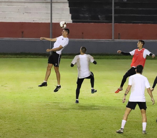 Libertad busca triunfar ante Rosario Central para mantenerse líder del grupo » Ñanduti