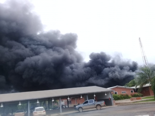 Incendio consume planta de la Cooperativa Chortitzer