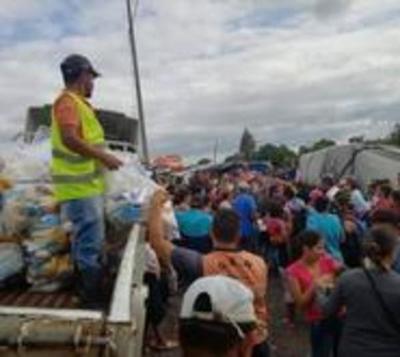 Entregan víveres a comunidades aisladas del Chaco - Paraguay.com
