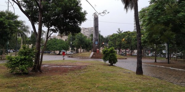 Alumnos dan clases simbólicas en Plaza de Armas - ADN Paraguayo
