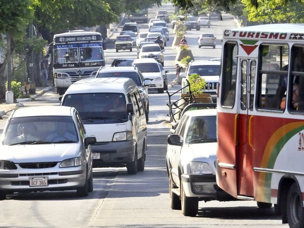 Pedro Britos: Horario escalonado ayudaría a descongestionar el tráfico