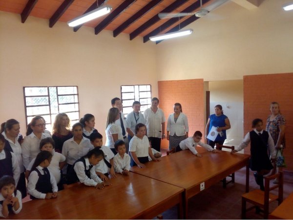 Reparan escuela en Caacupé con dinero de Japón