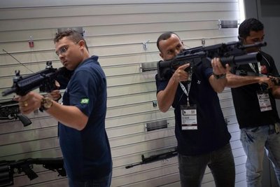 Ambiciones de fabricantes de armas se disparan en el Brasil de Bolsonaro - Internacionales - ABC Color