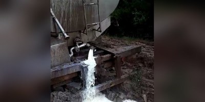 DERRAMARON 24.000 LITROS DE LECHE POR MAL ESTADO DE CAMINOS