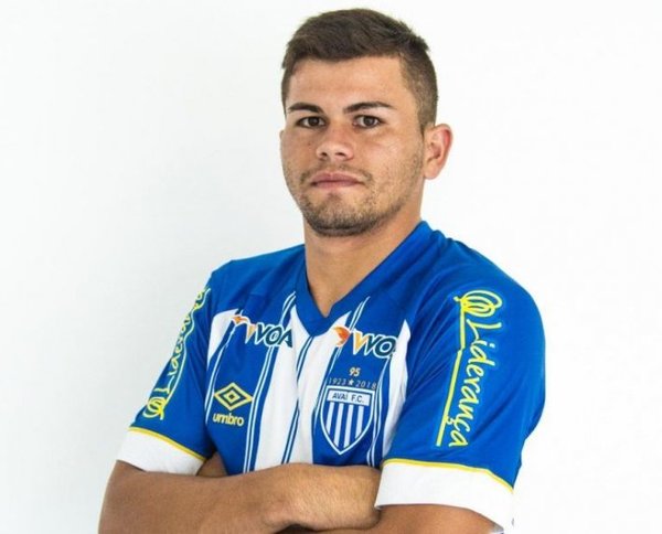 Segundo gol de “Peta” Brizuela en Brasil - Deportes - ABC Color