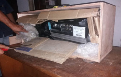 Pretendían enviar cocaína a China en un motor  - Radio 1000 AM