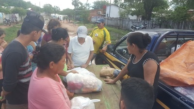 Iglesia solidaria con damnificados