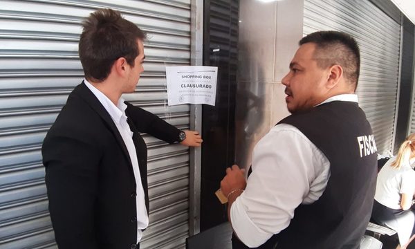 Dueños de shopping BOX no aparecen y municipalidad realiza clausura definitiva