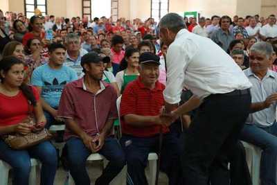Entregan aportes de G. 3.300 millones a productores de Paraguarí - ADN Paraguayo