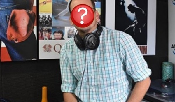 El Conductor De Radio Y Televisión Que Recordó Su Pasado Como “modelo”