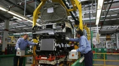 HOY / Diez mil empleos en peligro por  falta de acuerdo arancelario  con Brasil sobre autopartes