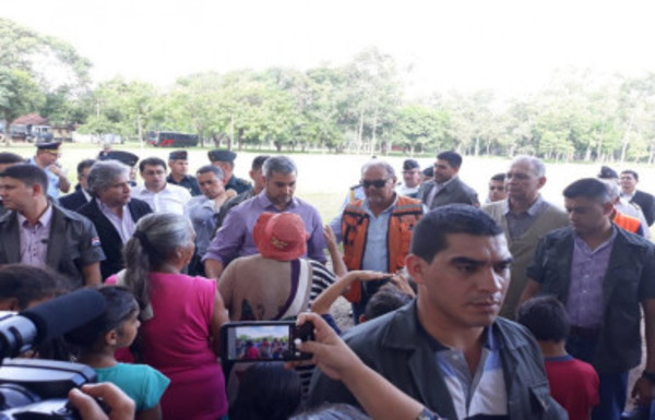 SEN 'maquilla' cada vez que Mario Abdo visita al refugio R.I.14, denuncian - Radio 1000 AM