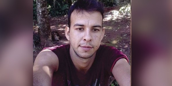 SE SACÓ UNA SELFIE CON EL CELULAR ROBADO Y LO DESCUBRIERON.