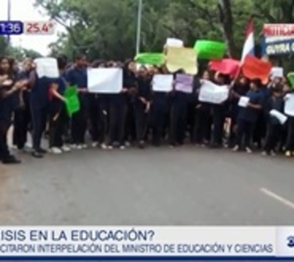 Crisis en la educación: Estudiantes exigen solución definitiva - Paraguay.com