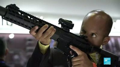 Fábricas de armas miran a Brasil