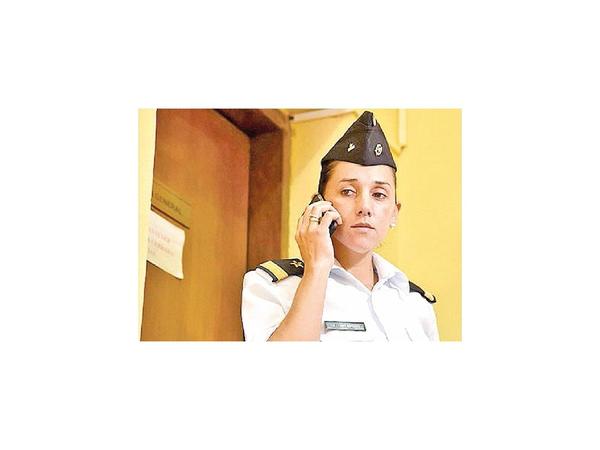 Arresto para militar que litigó para amamantar a su bebé