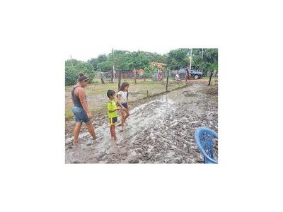 Sacerdote pide ayuda para damnificados