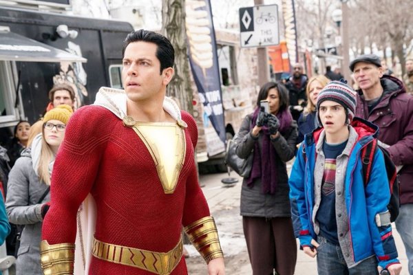 “Shazam”, con espíritu adolescente - Edicion Impresa - ABC Color