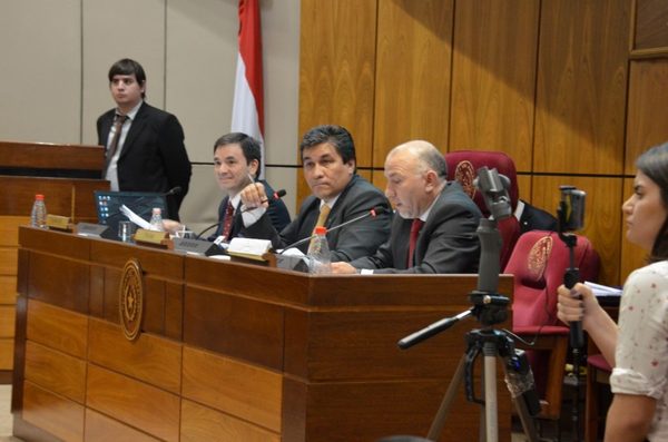 Otorgan media sanción a ley de tiempo parcial