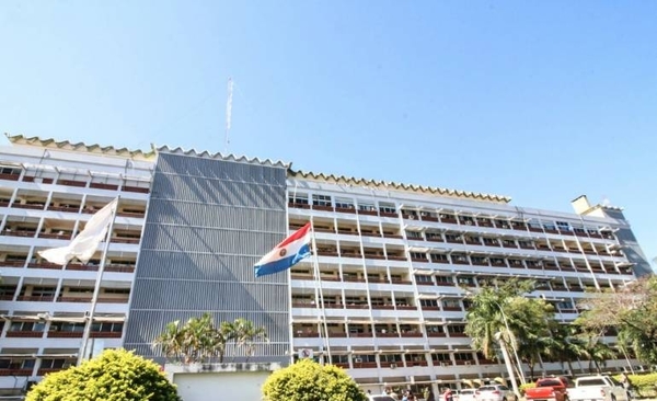 HOY / Escándalo sexual sacudió IPS y médico acusado renunció a los 3 meses de antigüedad