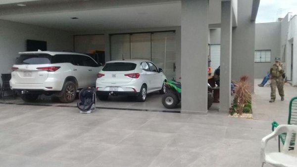 Cuatro allanamientos simultáneos en PJC - Nacionales - ABC Color