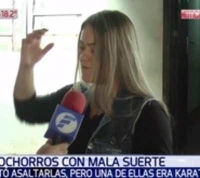 Motochorro se metió con la víctima equivocada: Mujer le dio una paliza - Paraguay.com