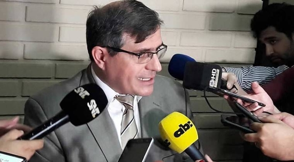 Fiscal no tenía protección y su hija fue asaltada: comisaría no sabía de supuesta amenaza
| Paraguay en Noticias