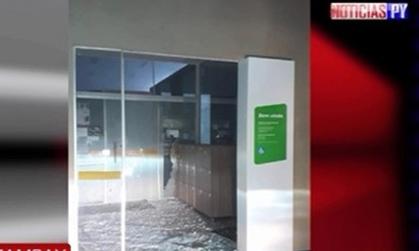 Dinamitaron financiera a metros de la frontera con Capitán Bado – Prensa 5