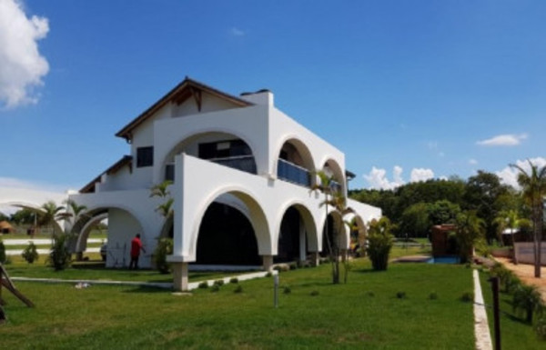 Quieren vender hacienda de Cucho - Radio 1000 AM