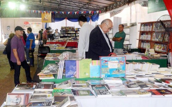 Aventuras, viajes, amores y conflictos te esperan en la Libroferia Asunción 2019 - Periodismo Joven - ABC Color