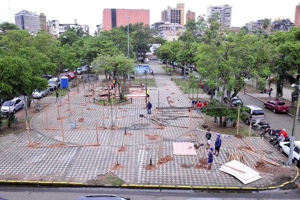 Damnificados cavan en plazas - Nacionales - ABC Color